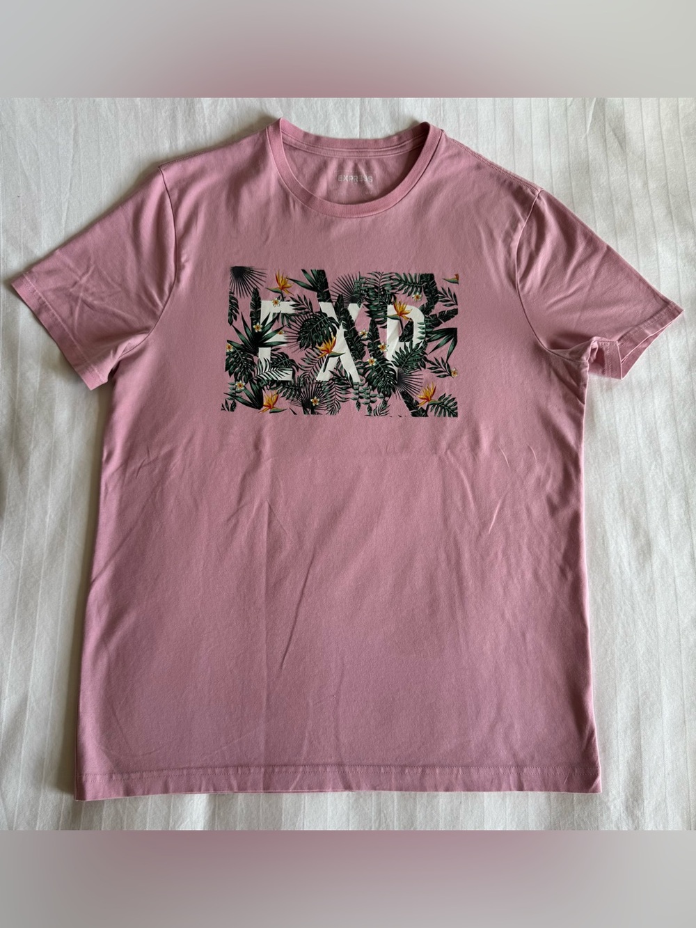 Express Men’s Pink Tropical Graphic Crewneck T-Shirt